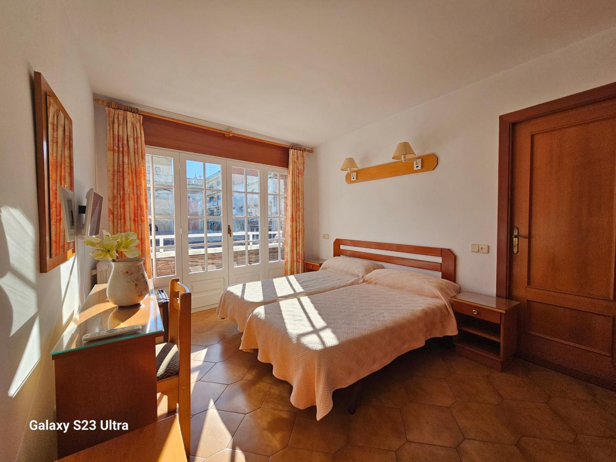 Hotel Blue Spot Malgrat de Mar Exterior photo